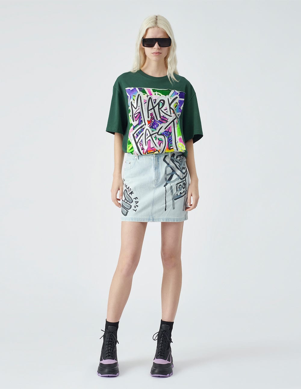 Unisex style dark green printed loose short-sleeved T-shirt