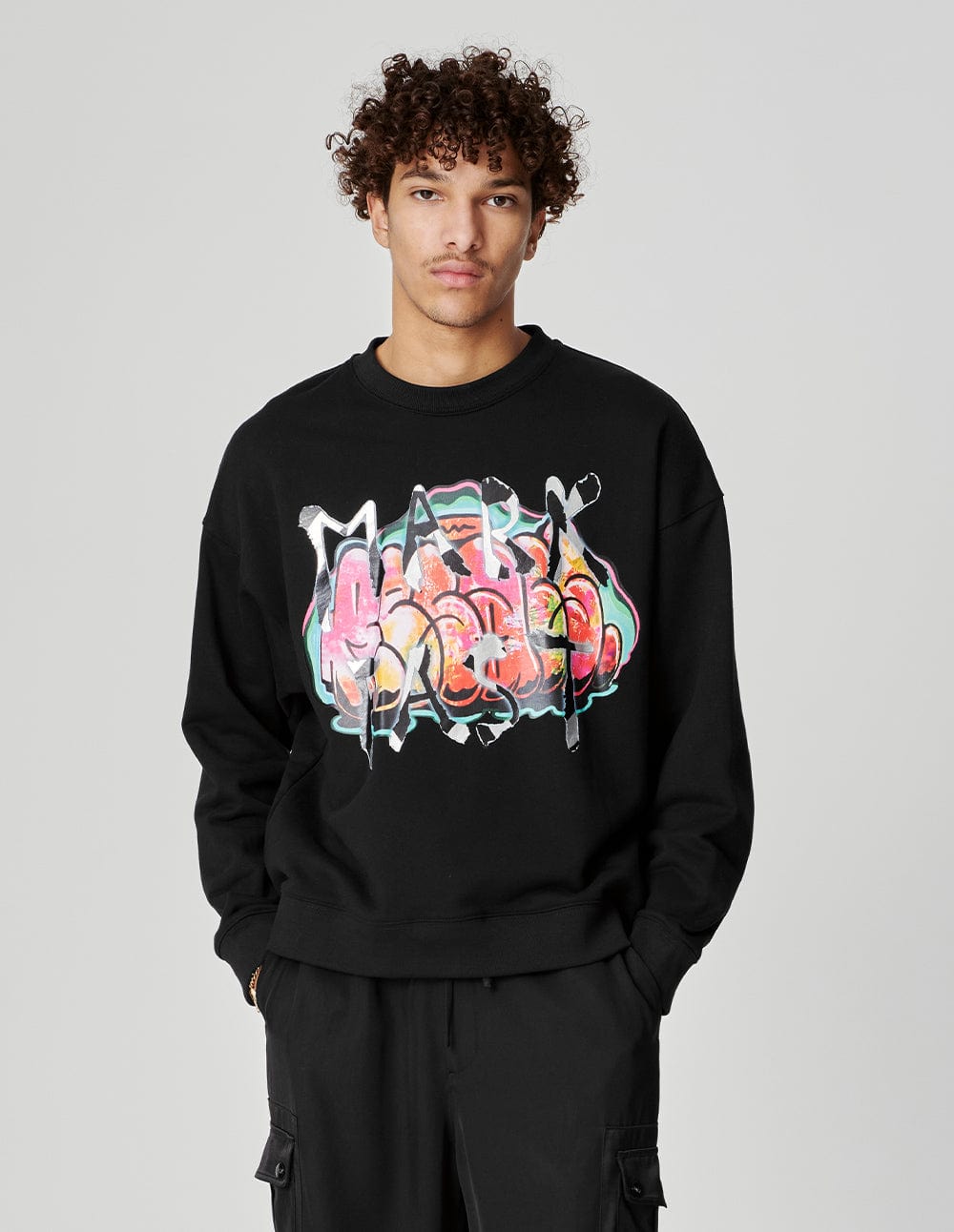 Unisex Loose Round Neck Colourful Shell Graffiti Sweatshirt