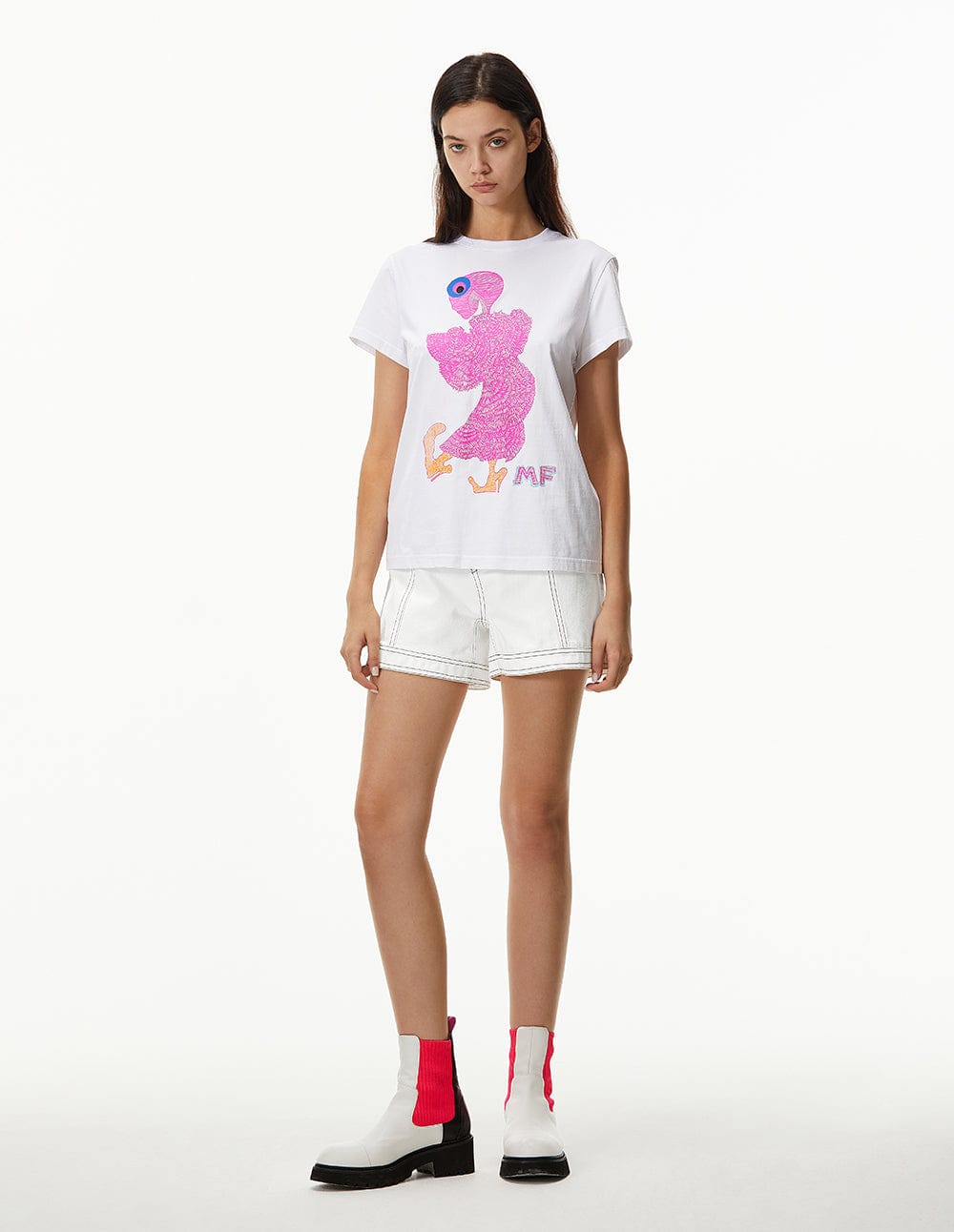 Women Garment Washed Straight Cut Denim Shorts