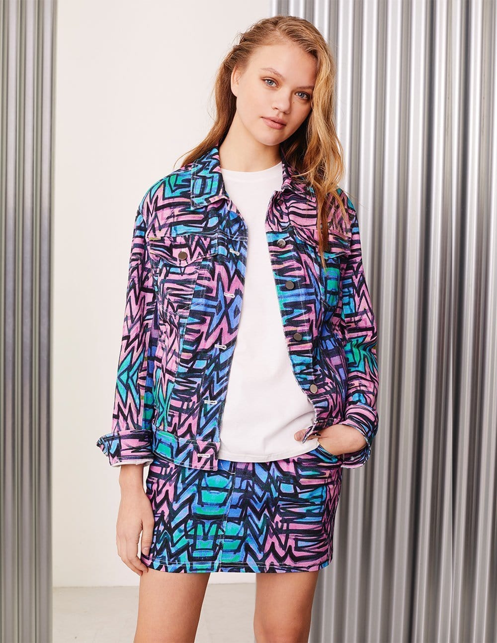 Women Pattern Washed Denim Mini Skirt